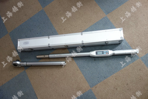 ���@Ť������