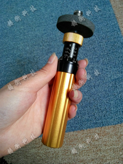  �A��ʽŤ������