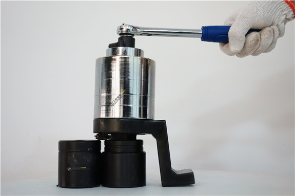 ���ر�����Ť��28��ݔ��