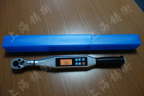 ���@Ť����