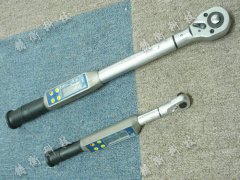 ���{ʽŤ�ذ���50N.m