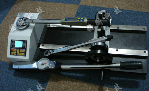 扭矩扳手檢測機圖片